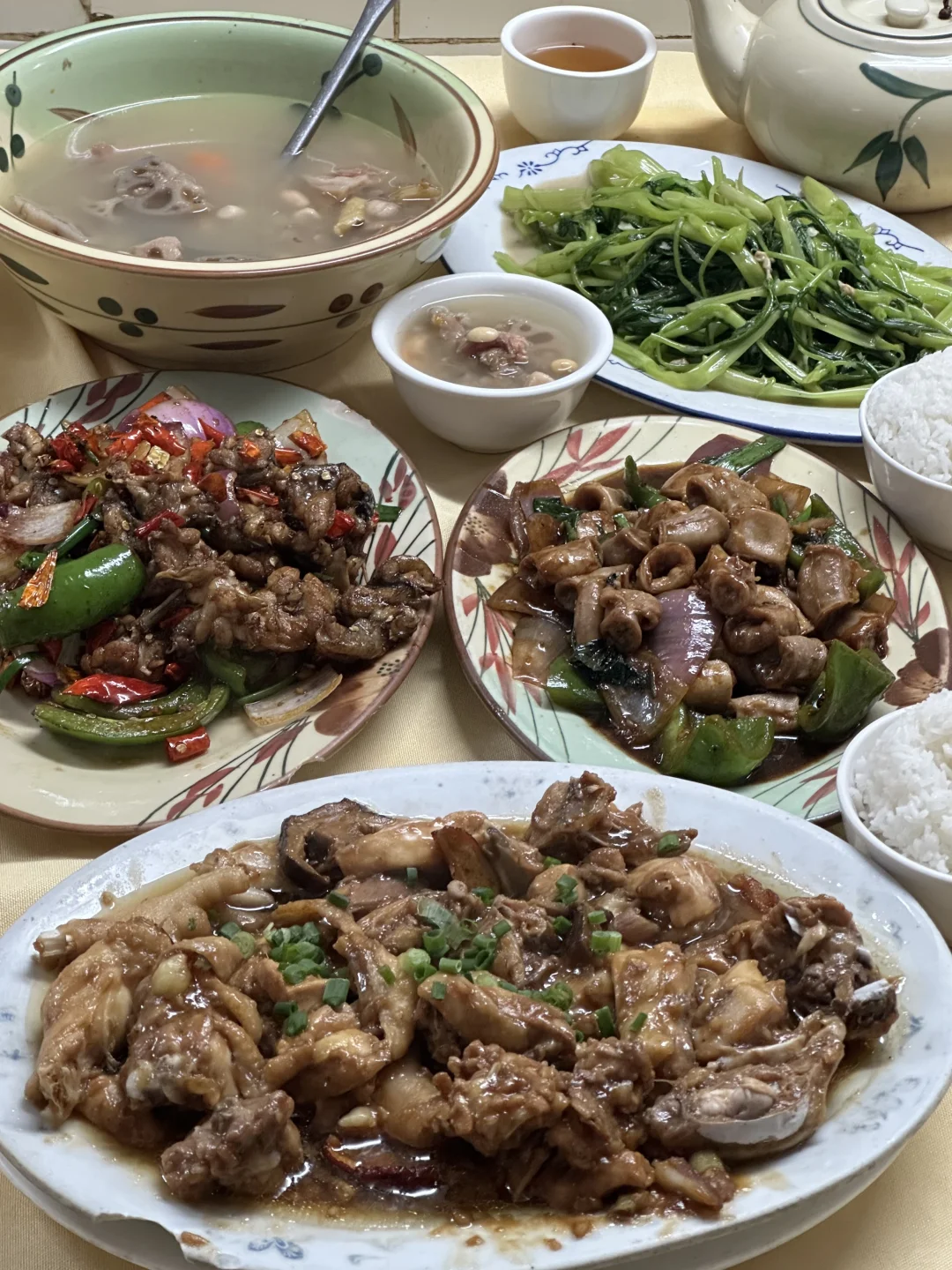 广州在多来点这种粤菜小破店吧！！！