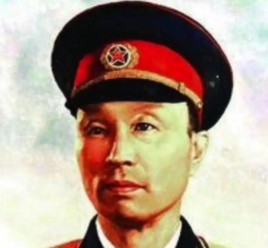 1972年，一个战士救下病重老人，非但没受嘉奖，反而被强制退伍。多年后他才知道，