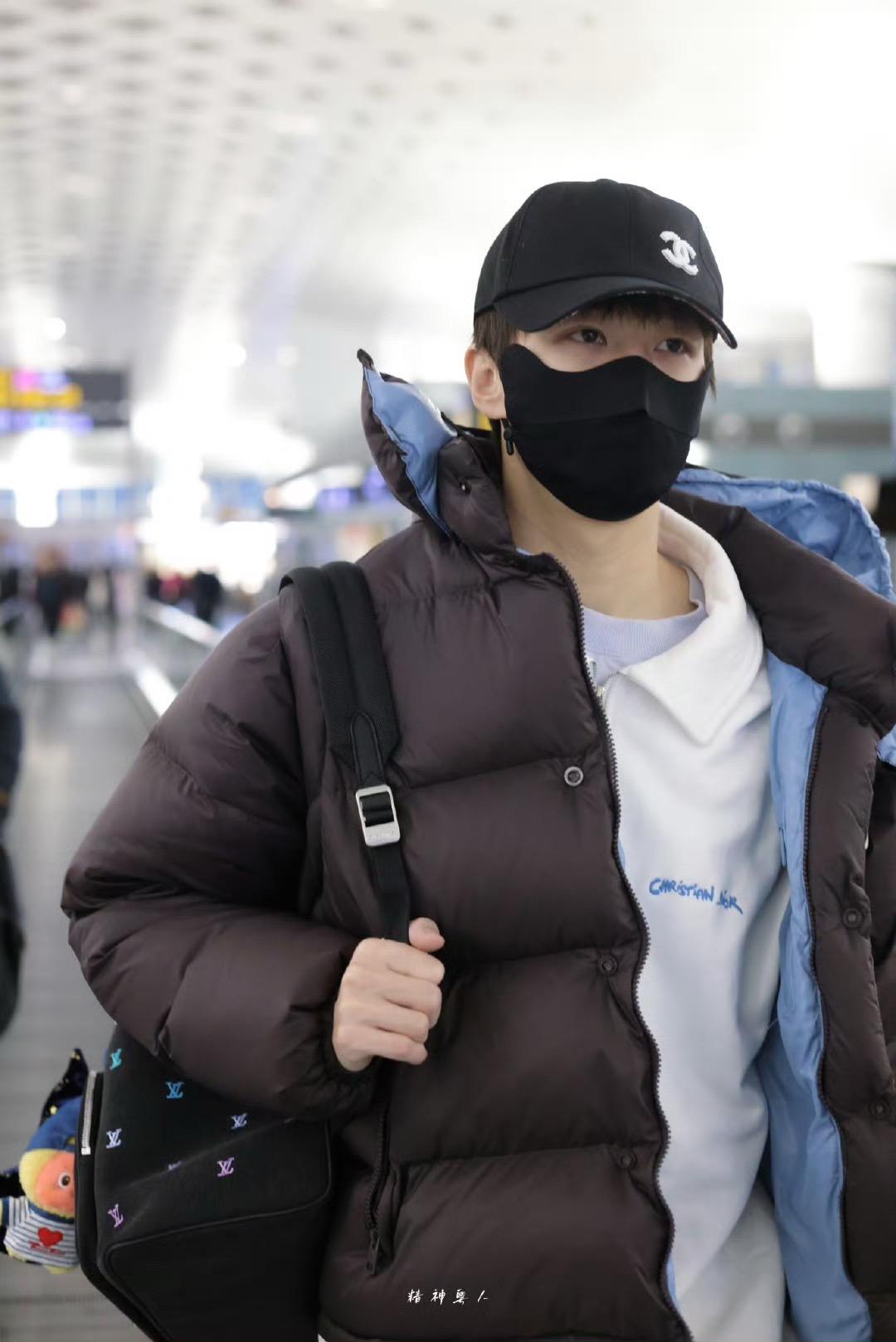 1.27 林高远🛬广州白云国际机场