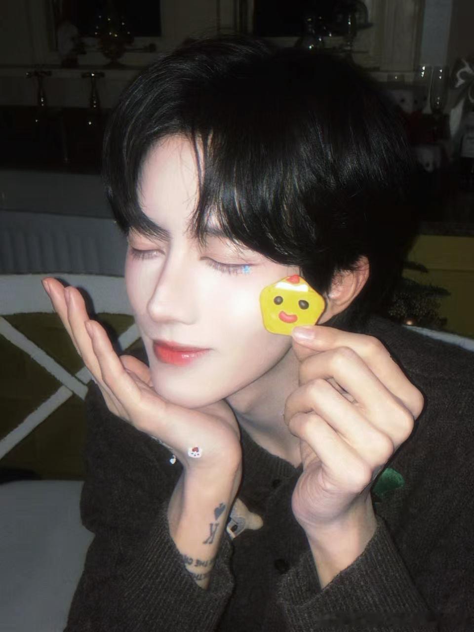 ⭐ ⭐ “浪漫的不是星座 而是独一无二的你.” 𝑰𝒕'𝒔 𝒏𝒐𝒕 ?