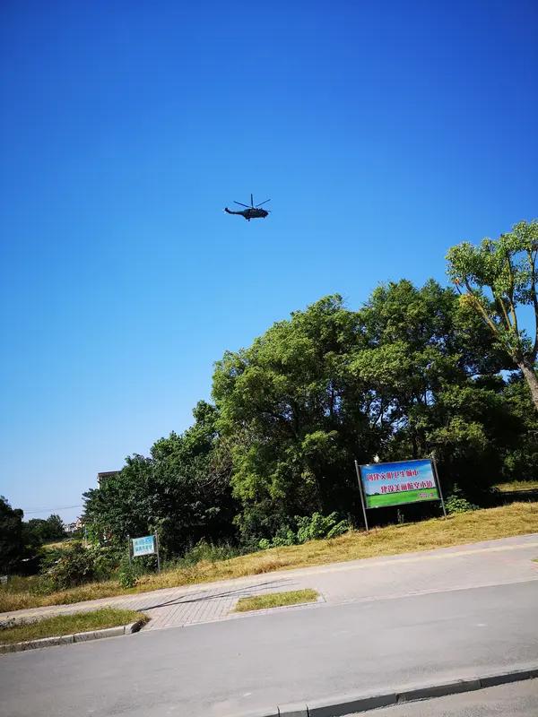 别再被各种模糊说法绕晕了，国内低空空域的基准线其实是真高1000米以下，也就是从