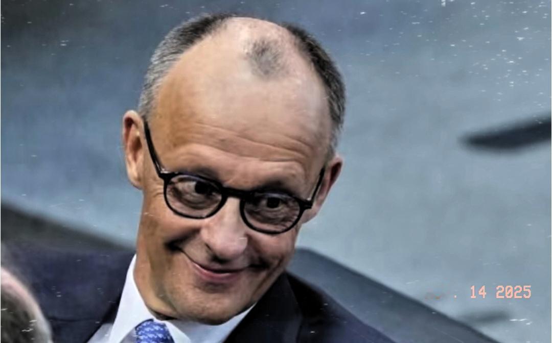 乌克兰年轻人必须留在乌克兰！
 德国总理默茨直言：“泽连斯基必须确保乌克兰人留在