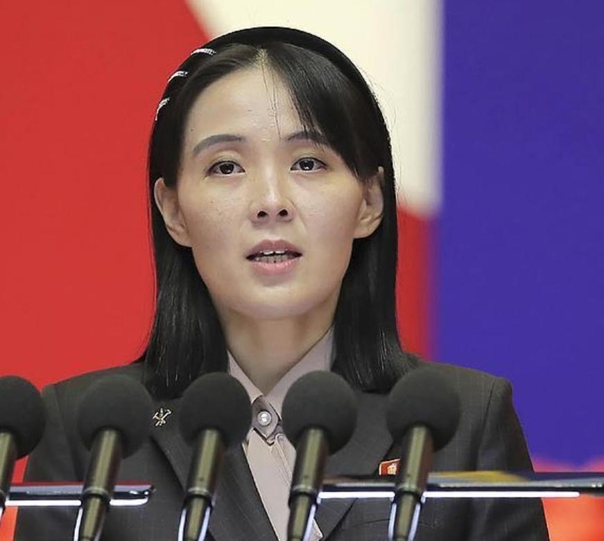 [月亮]中国果然没看错朝鲜，48小时内金正恩妹妹2次通告全球，美韩再败。

信源