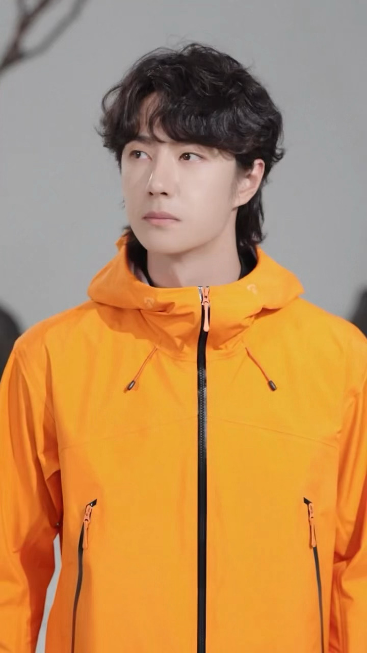 王一博  好乖好萌的王一博 太美貌了 
