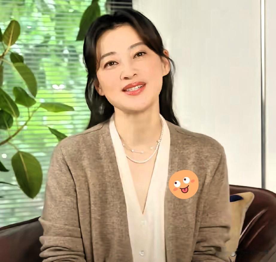 知名演员梅婷在9月4号晚上也开始直播带货，却在短短的几小时内直播翻车，有不少人直