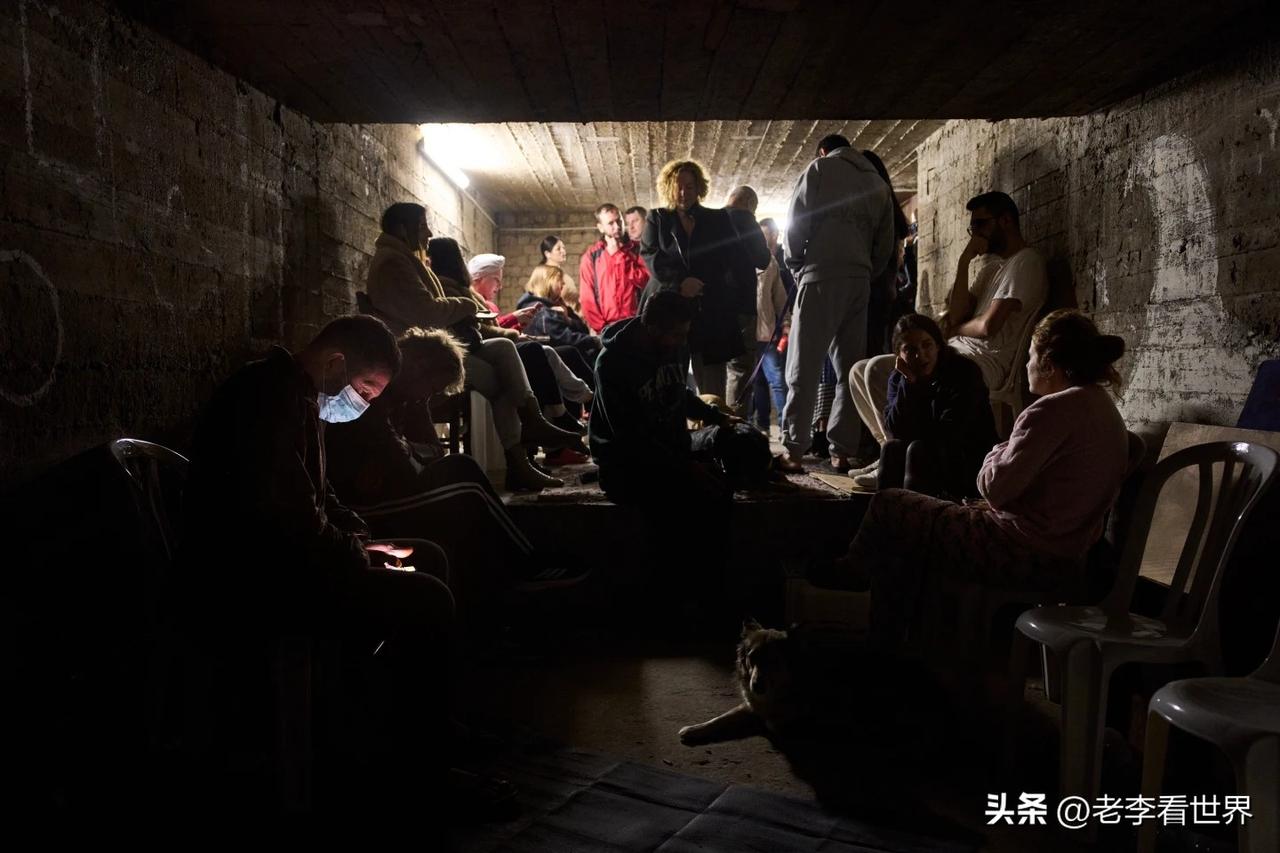 【以色列海法公寓遭袭后三人失踪】
特拉维夫时间2026年4月5日晚上，以色列消防