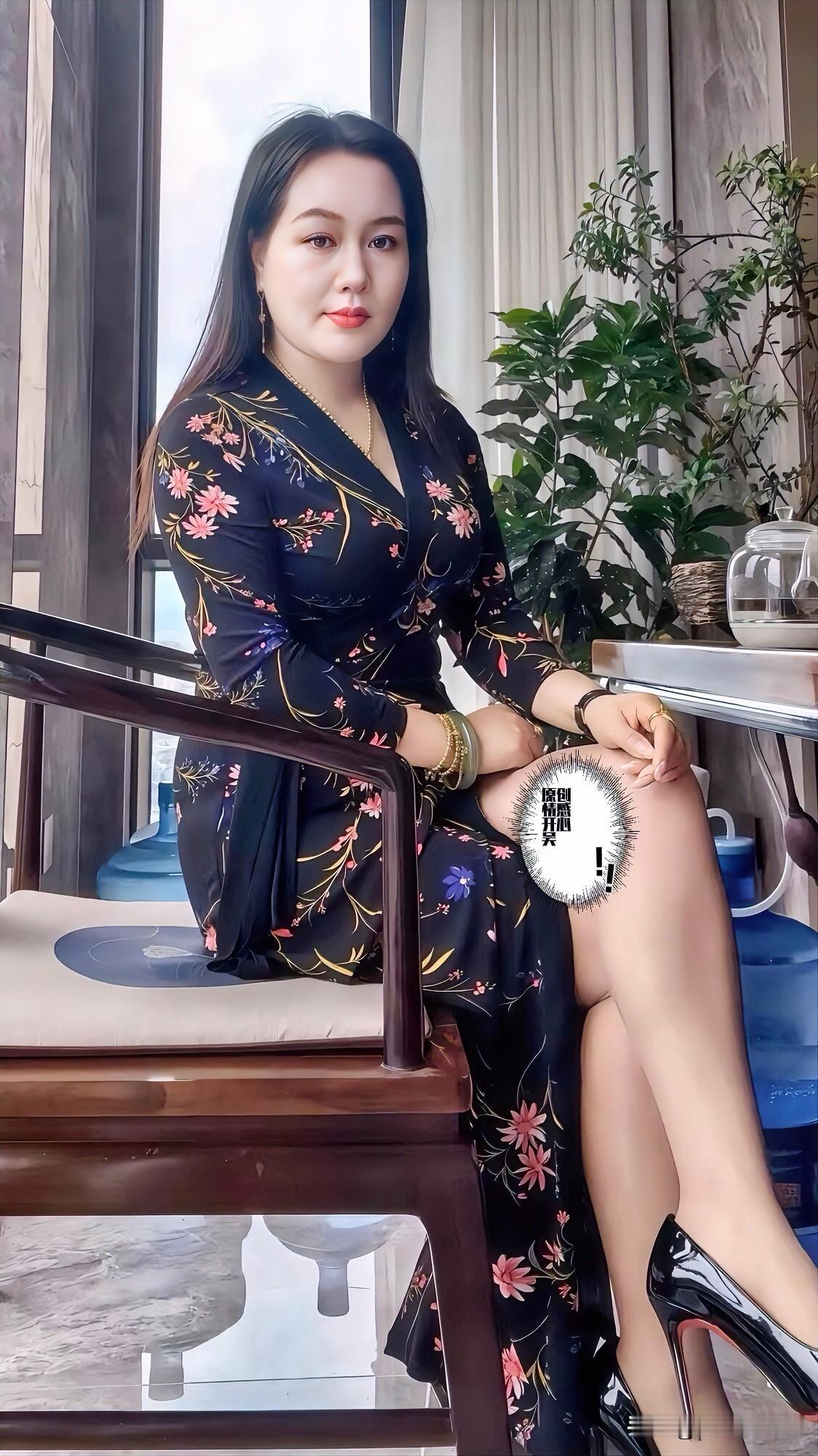 这个世界最讽刺的事
就是重感情的人输得超彻底
原来人生一堂刺骨的课
是掏心付出之