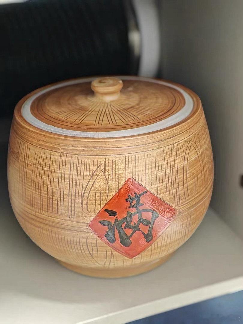 给子女积福报:一餐桌上的止语与惜福，一个人的口德就是他的风水。在家里吃饭不责备孩
