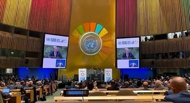 放在以前，中国退出联合国是一个笑话，但是现在却成为了我们切切实实要考虑的问题。 