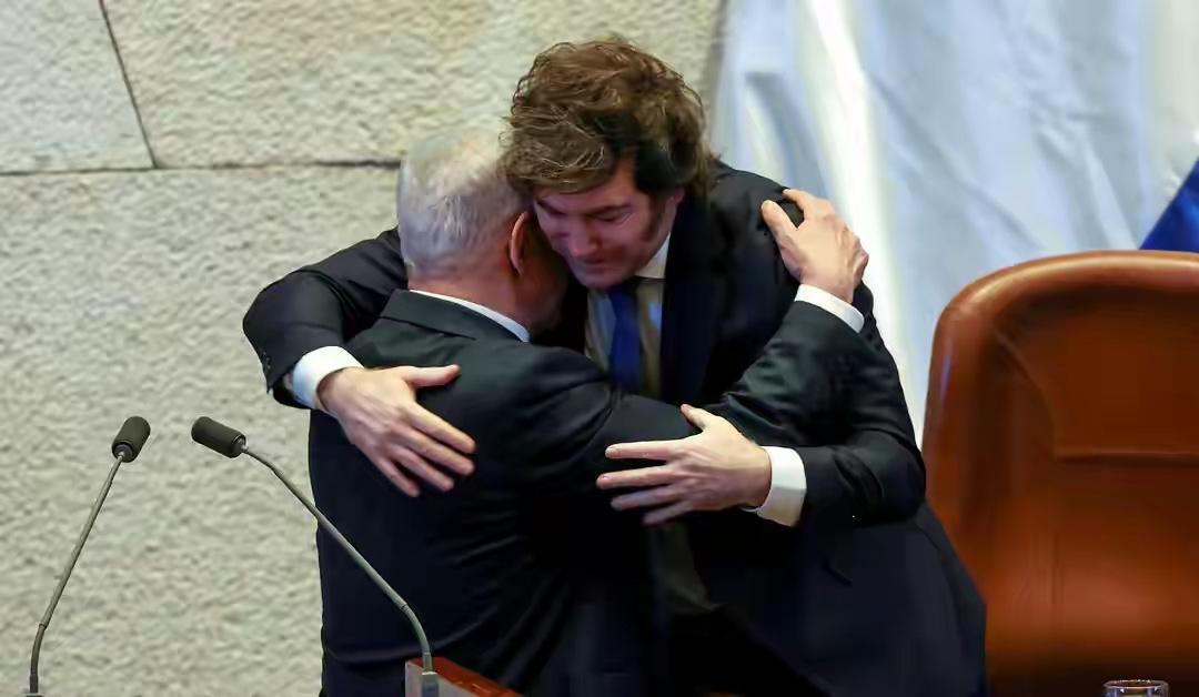 阿根廷的明星总统米兰将出席以色列的独立日点火仪式，也是巴勒斯坦的受难日。
   