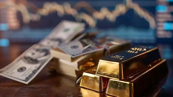 炸裂预测！摩根大通放话：黄金三年要翻倍！

现在口袋里的碎银子，未来真能换个大金