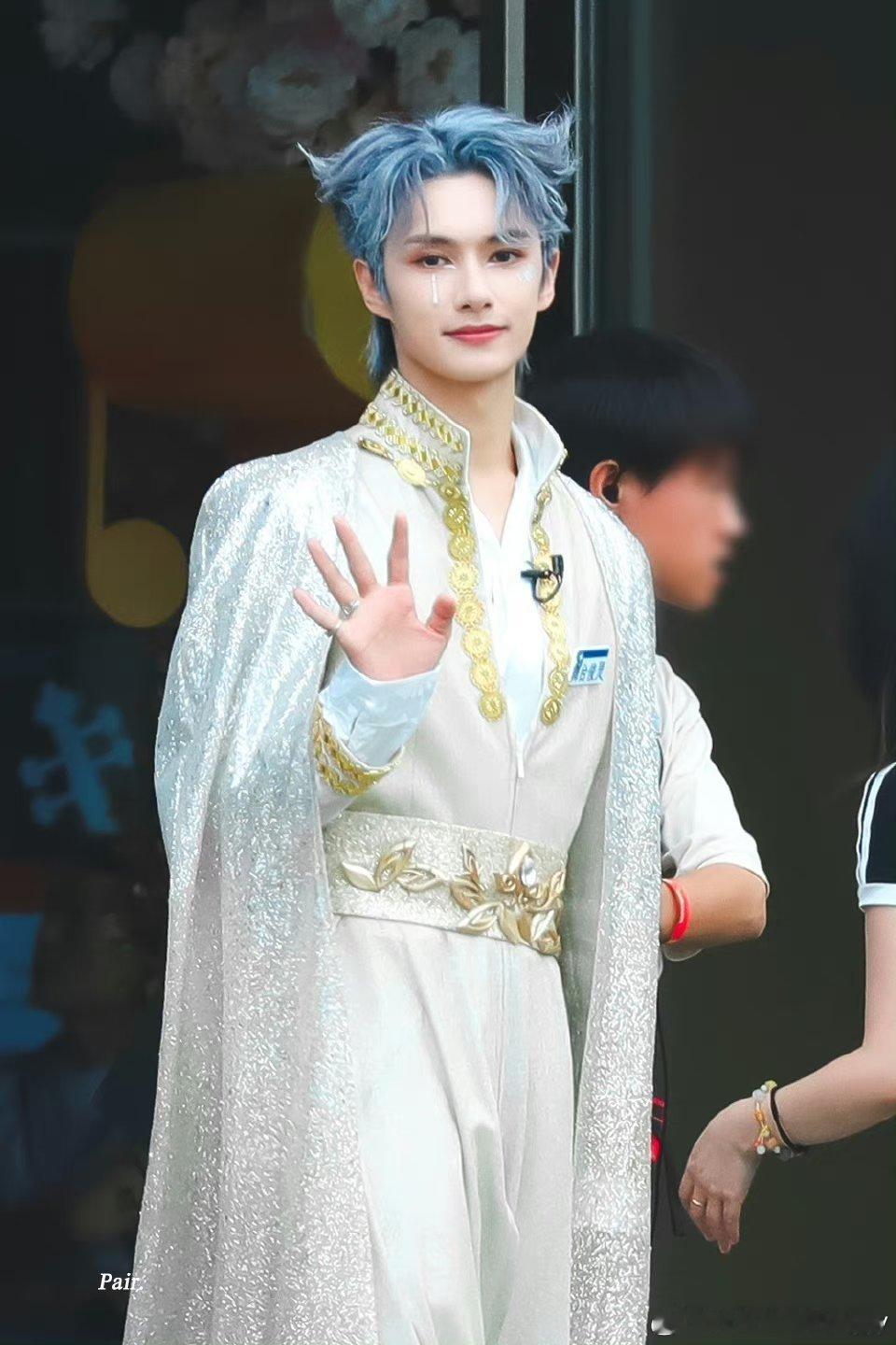 #文俊辉珍珠泪# 哦莫莫～文俊辉珍珠泪妆造绝了[哇]dream一个西幻文男主，金