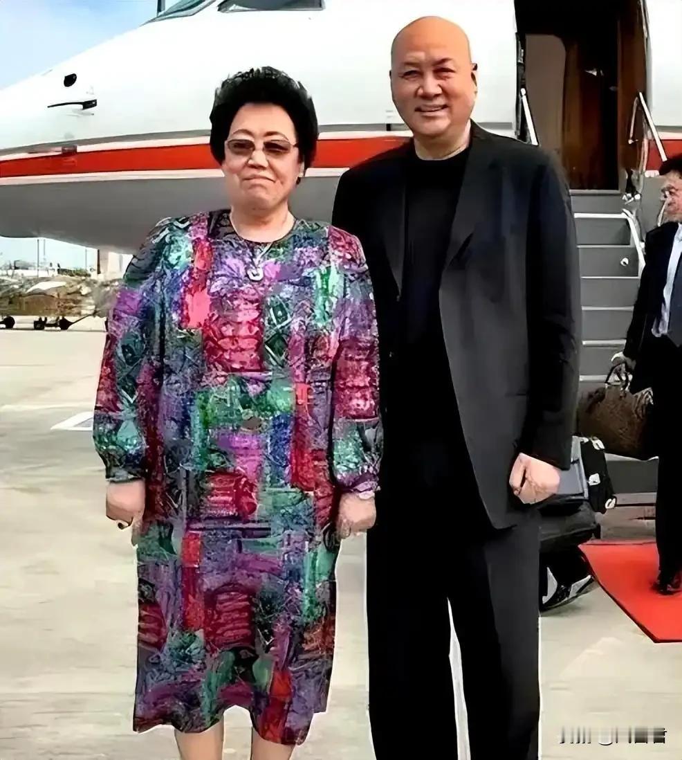 唐僧演员迟重瑞与亿万富婆陈丽华的36年婚姻，让“相敬如宾”这个形容词变得有点“诡