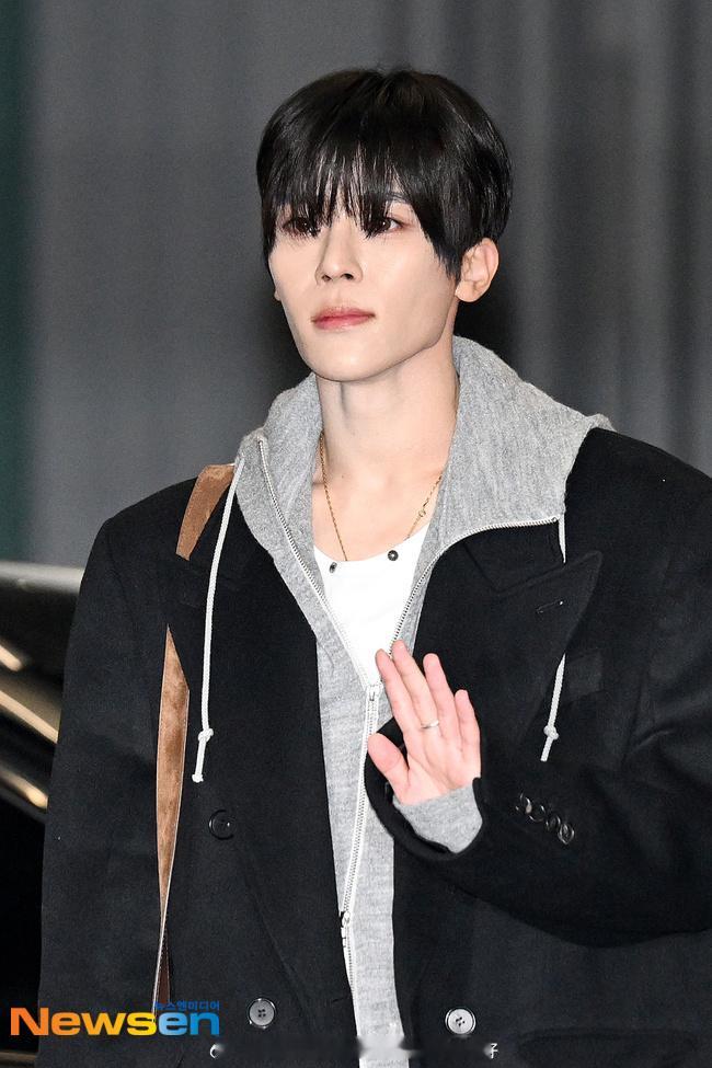 NCT WISH吴是温（SION ）、前田陆（RIKU）、得能勇志（YUSHI）