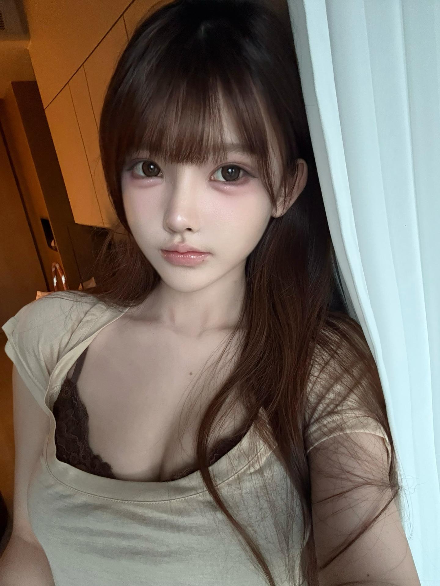 可以抱一下我吗 闹钟要响了