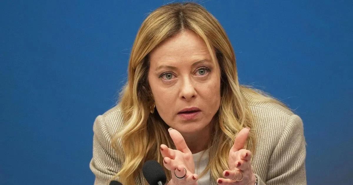 意大利总理乔治亚·梅洛尼表示，世界局势的混乱是俄罗斯攻击乌克兰的直接后果。

“