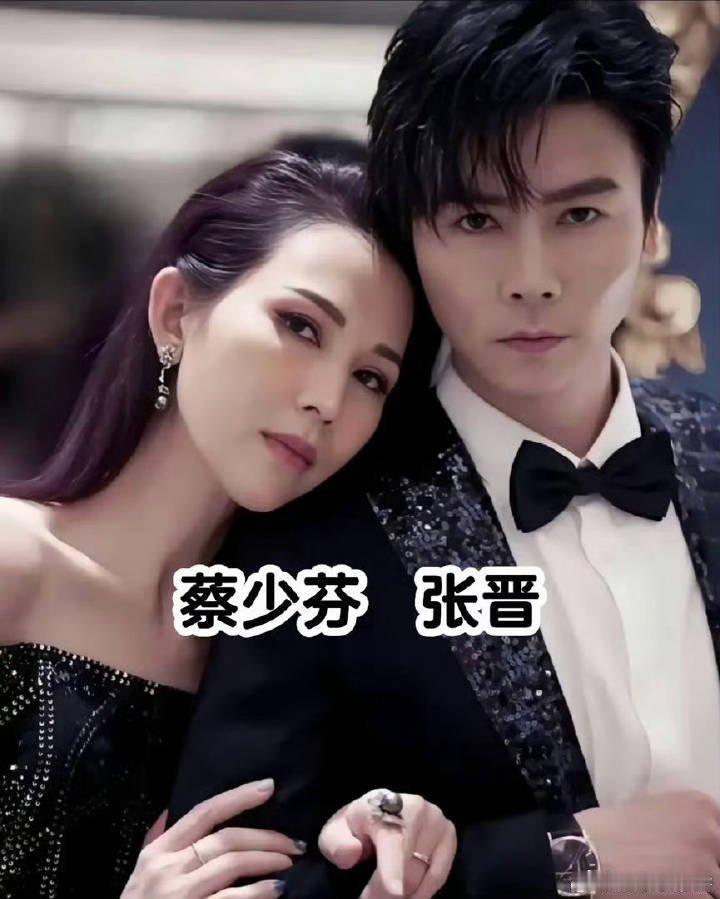 徐梦桃问冉莹颖轩轩恋爱没有 轻松治愈的姐姐闲聊局，徐梦桃灵魂提问制造笑点。冉莹颖