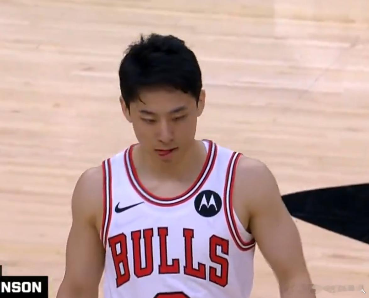 河村勇辉公牛首秀 河村勇辉迎来了自己的公牛生涯首秀，同时也是本赛季第一次在NBA