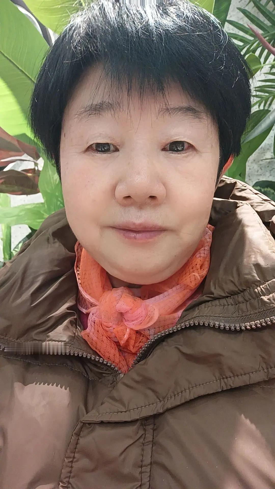 祝大家新年快乐。我要上热门话题🔥 冰红茶为你而来