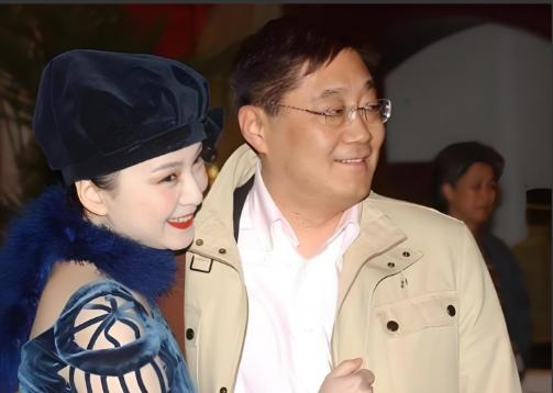 早在2005年，王京花提出离开华谊，她问旗下的艺人：“有谁想跟我走？”几十个艺人