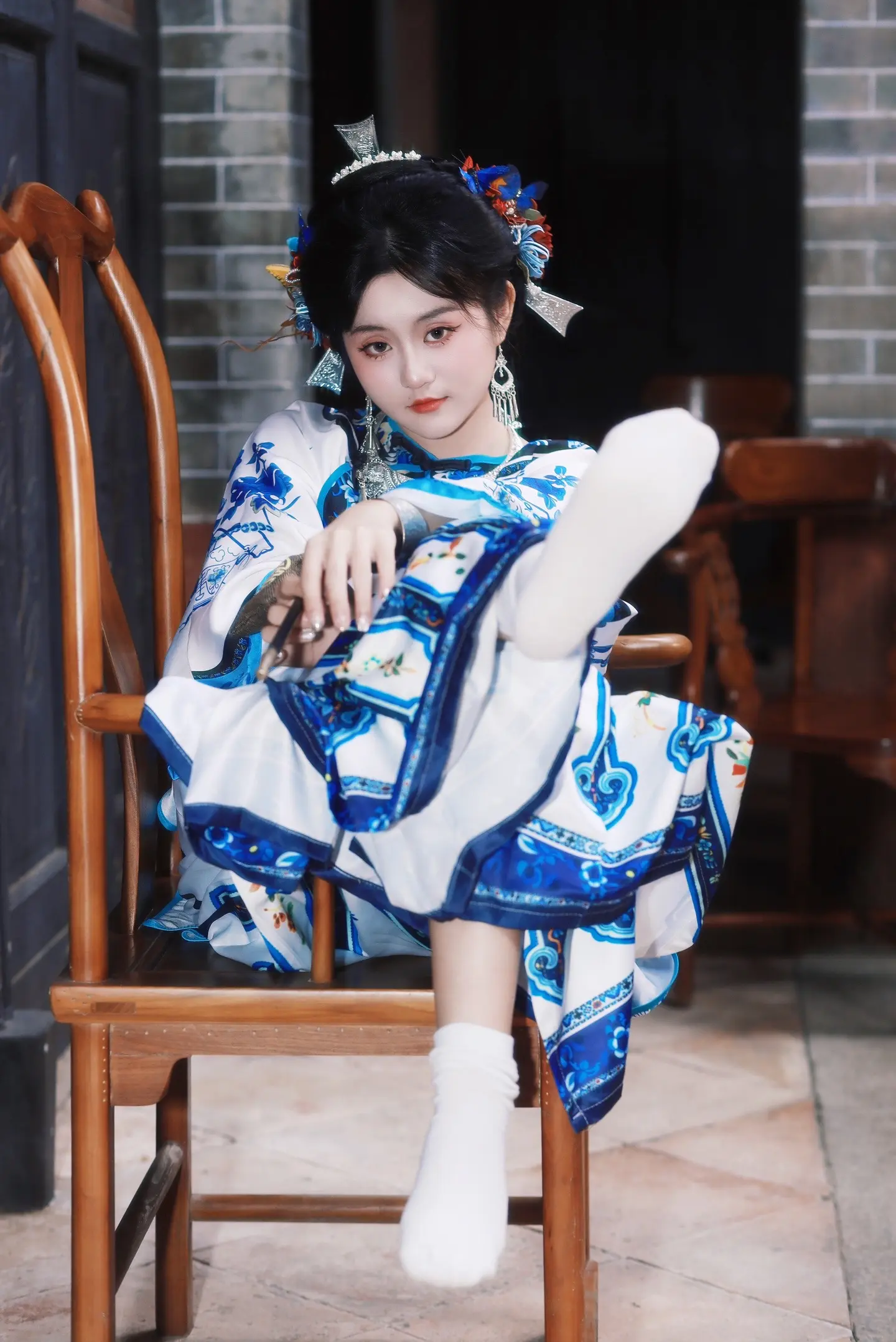 见到小妈还不跪下。～南社三把簪苗疆清汉混搭
