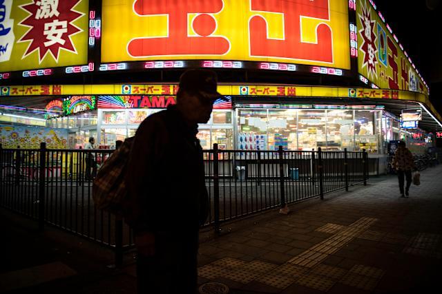 路透社调查显示，超三分之二的日本公司预计中日关系恶化将负面影响其经济，近半数已受