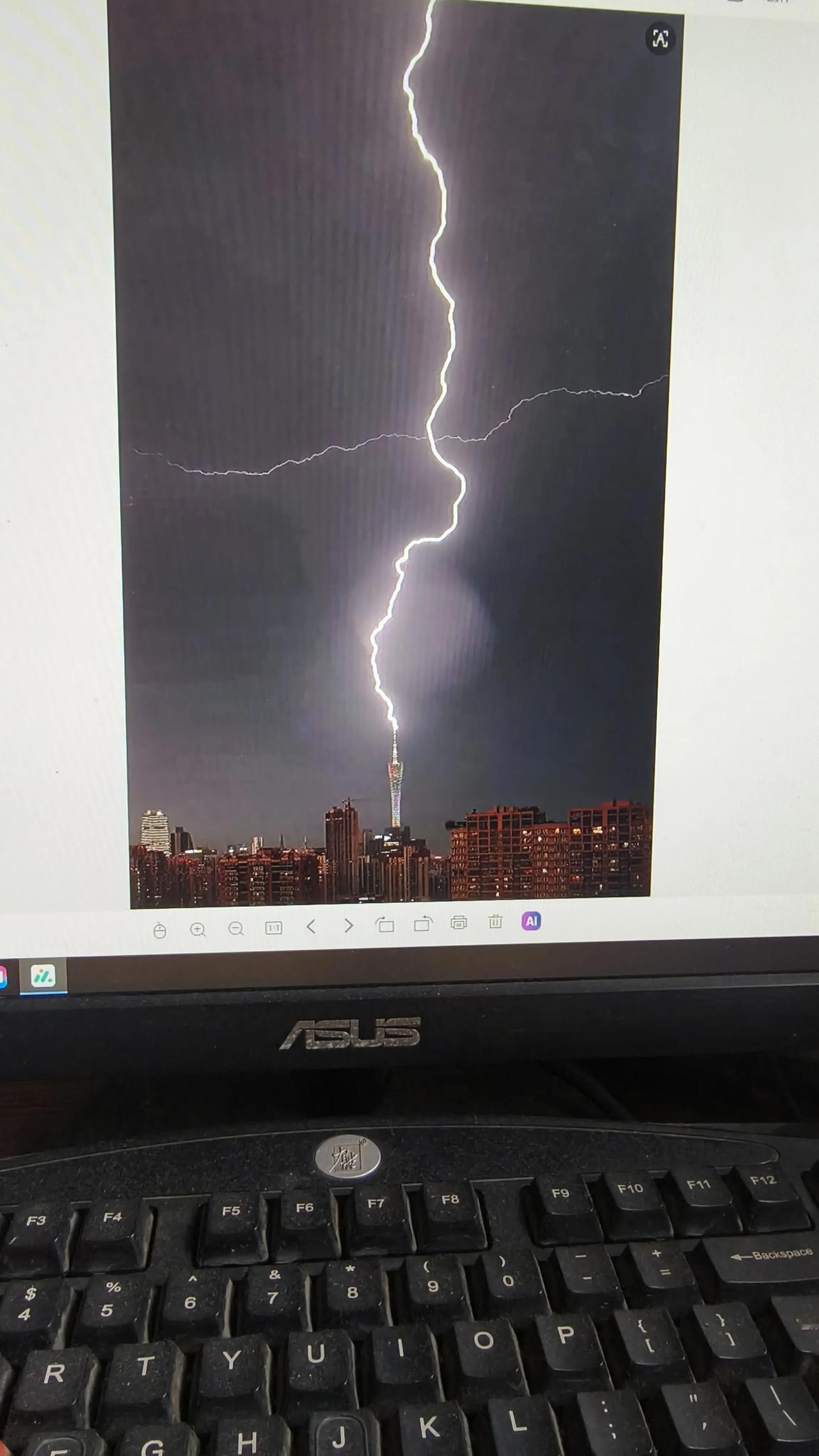 发一张照片让大家猜猜你的家乡是哪这就是我的家乡，我家离这个地方很近，这张照片是我