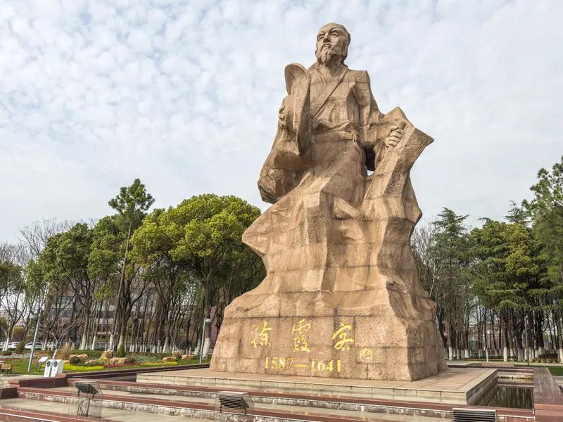 何谓潇洒,什么是人生最大的依赖? 何谓潇洒？我觉得潇洒就是不被世俗的条条框框束缚