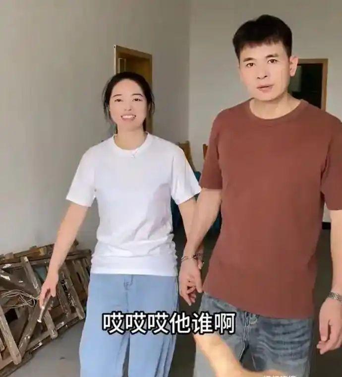 当初两人谈婚论嫁，女方家里张口要三十万彩礼，男生普通工薪家庭实在拿不出，几番拉扯