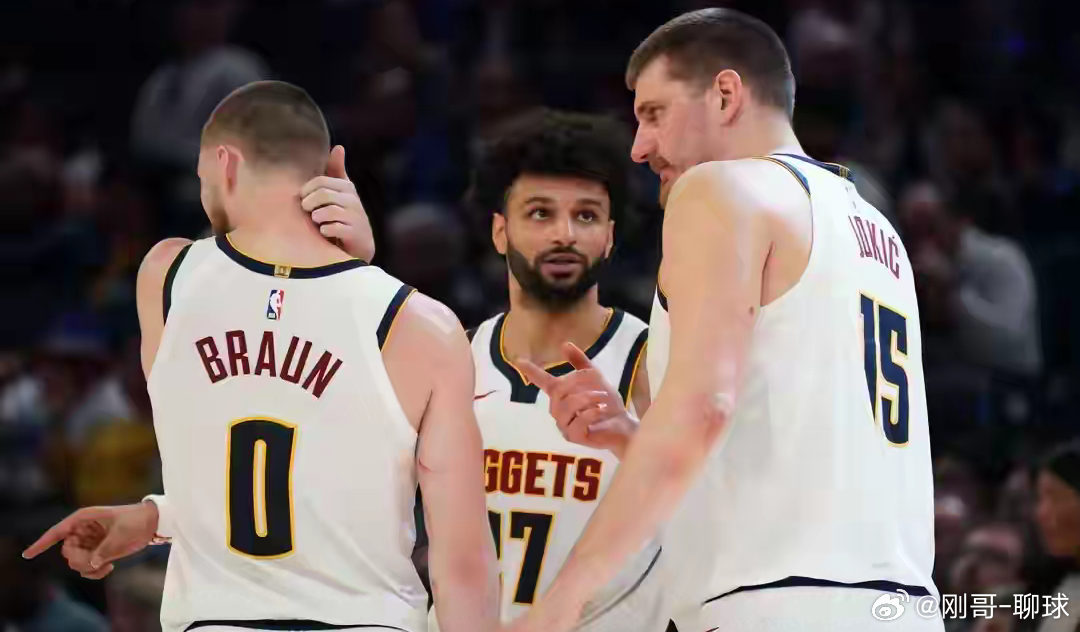 炸裂！穆雷30分约基奇三双，掘金36分狂胜火箭终结连败，杜兰特仅得11分火箭vs