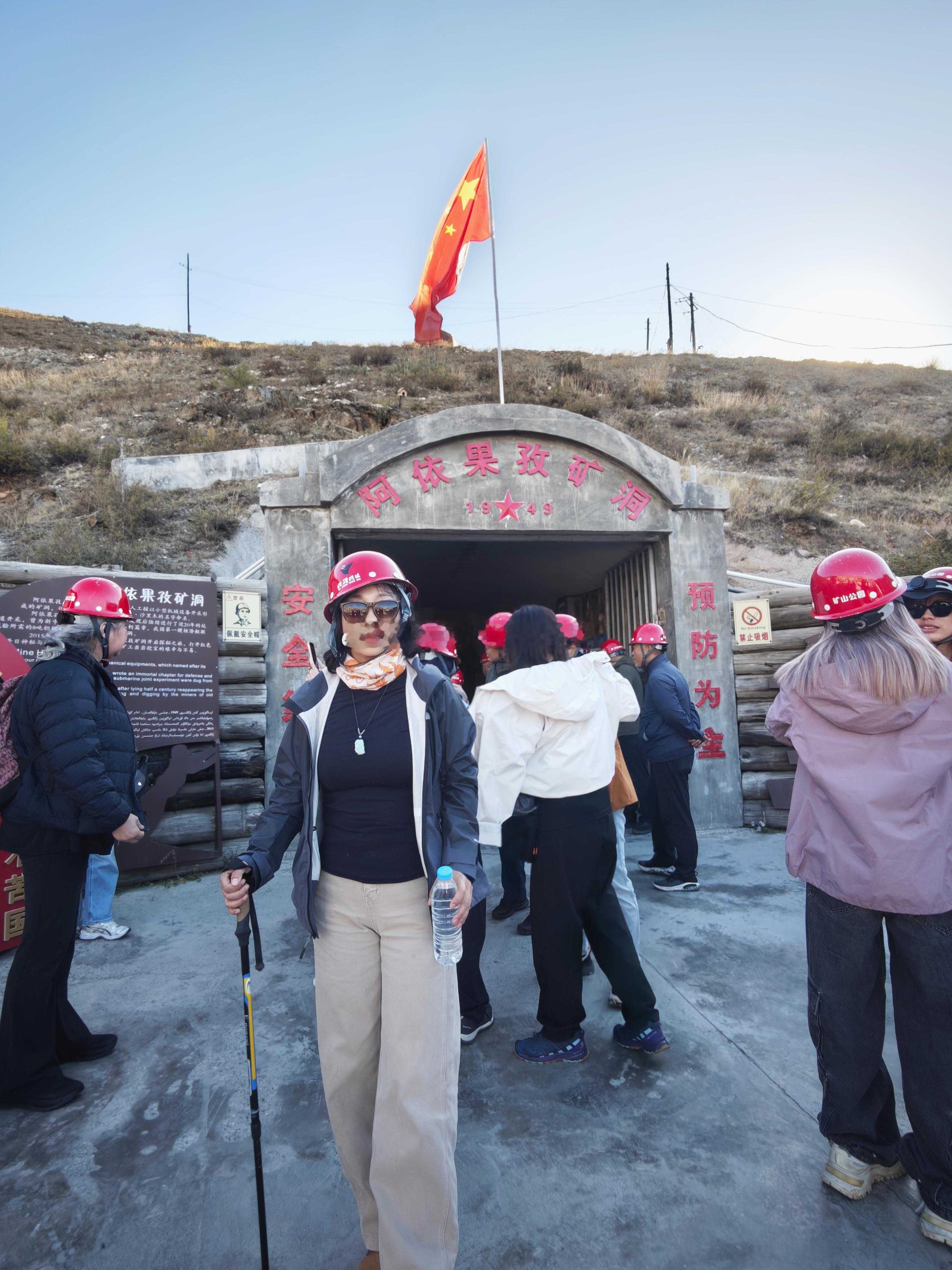 可可托海三号功勋矿，深山砺剑，矿石报国。两弹一星的隐秘后方，苦寒无言，丰碑永立 