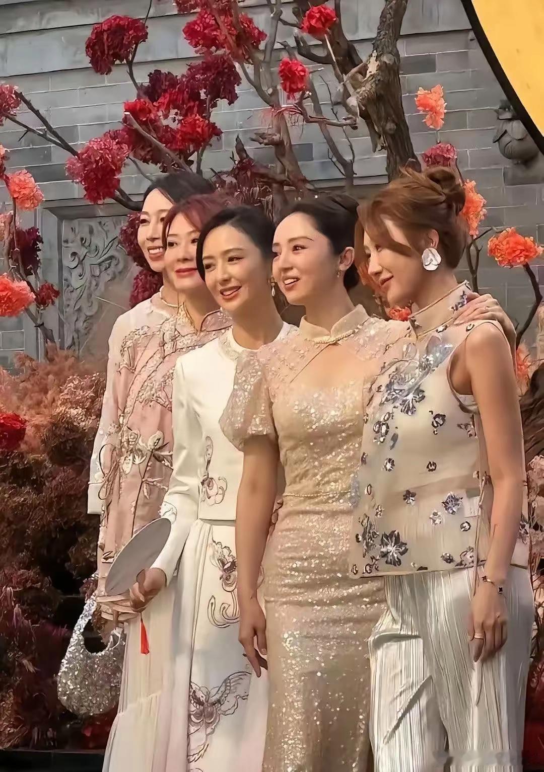 万万没想到，原来小丑是屏幕前的观众董璇上午结婚，下午就吵架这一切的一切，背后的真