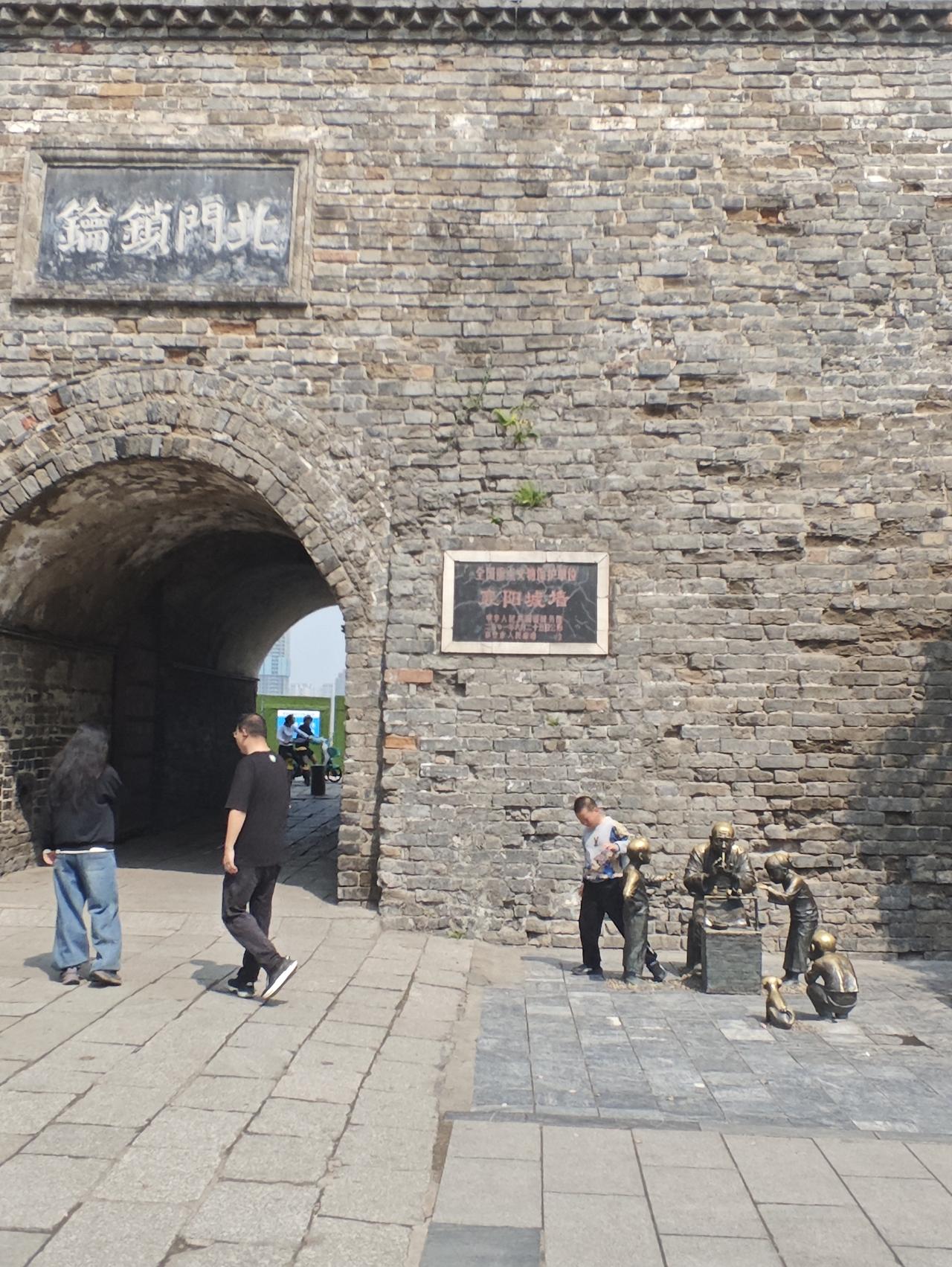 师范生就业会不会越来越难？结论：整体难度显著上升，分化加剧。
城区热门岗位竞争白