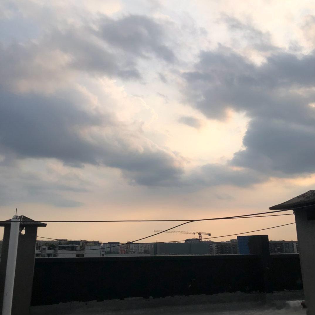 天空 