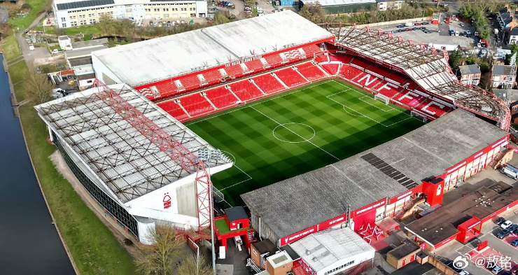 诺丁汉森林 诺丁汉森林24-25赛季财报收入 2.22亿英镑 - 转播权    