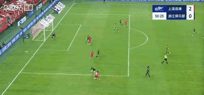 王燊超当选最佳，球迷票炸了，媒体票却没第一。
何超一脚世界波，懂球帝全网刷屏，C