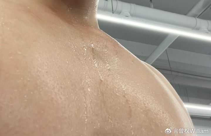早呀～压根不用做有氧了，武汉早8点就热死人了🥵健身打卡