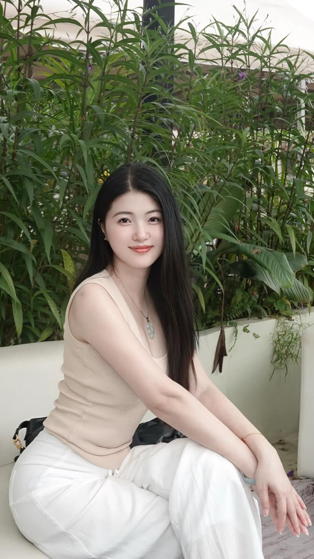 幸福有个小名，叫做普通的一天！女人如何穿出含蓄的性感? 每日生活随手记 女人长的