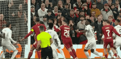 裤袜这场逆天了！唯一能救皇马的只有他！没他，少说皇马也得丢3个！
利物浦的高点太