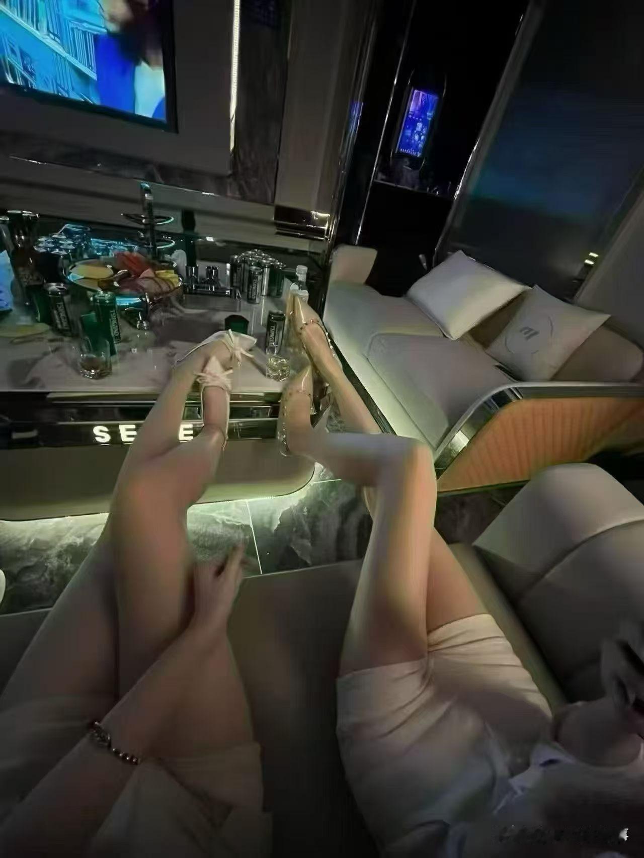 心之所想之画皮之下！
温饱思淫欲，这是人的共性，有些人只是心里想而嘴上不说或不敢