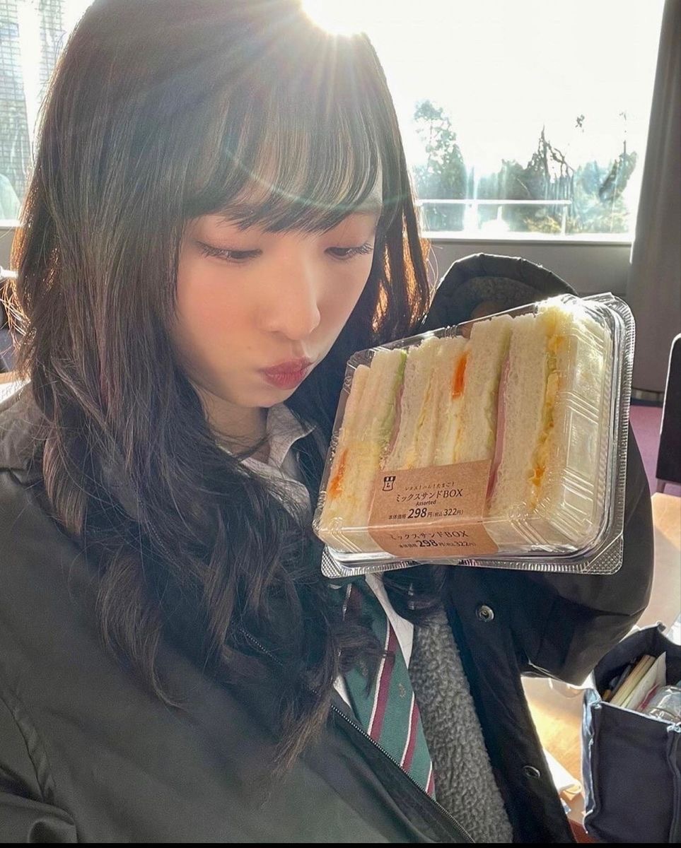 小栗有以 