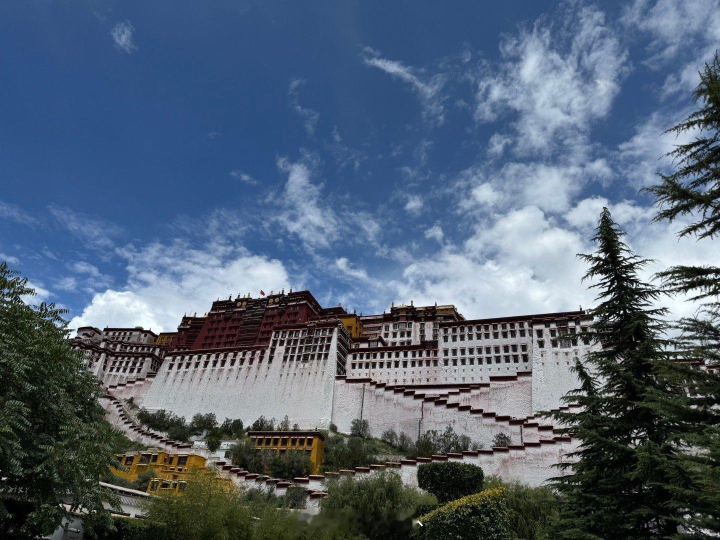 也是看到布达拉宫了[收到][收到] ​​​