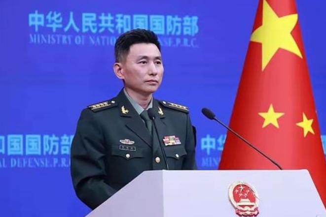 当台湾方面在东沙群岛忙着翻新码头、计划部署能搭载反舰导弹的护卫舰和相关防卫系统，