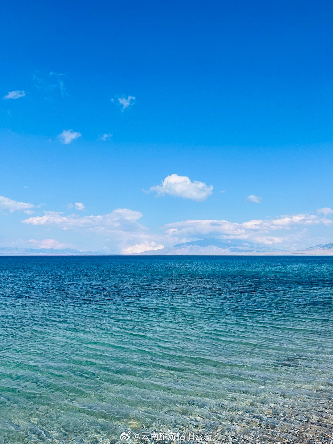 【赛里木湖那醉人的色彩#记录旅行##身心俱融入赛里木湖的绝美景色中# 】每次看到