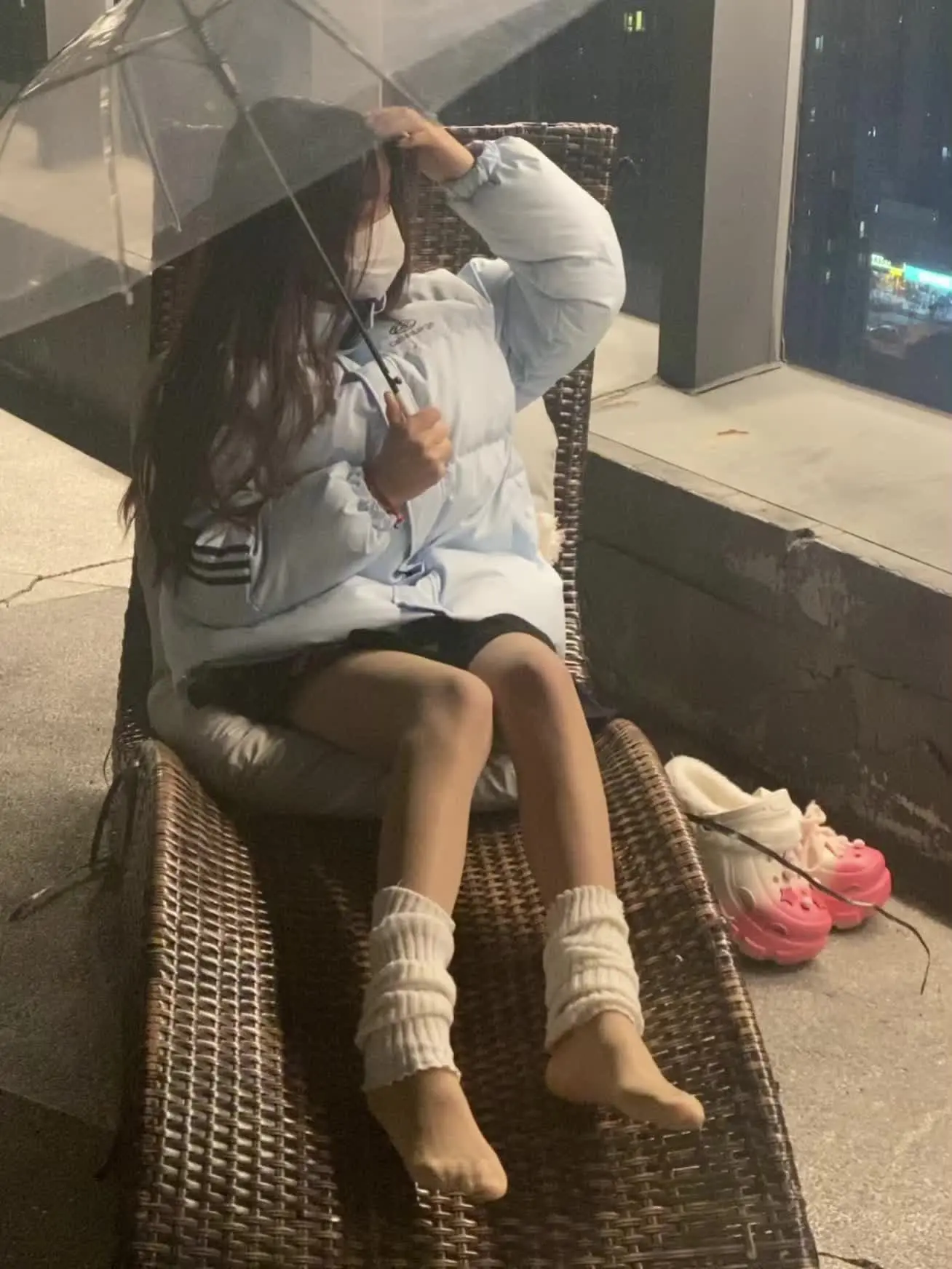 相爱过如果是爱的够久 分开越痛吧