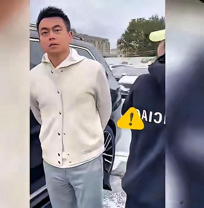 这男的为啥敢明目张胆带三做产检
原因其实很简单
不是因为他是律师，是因为他压根儿