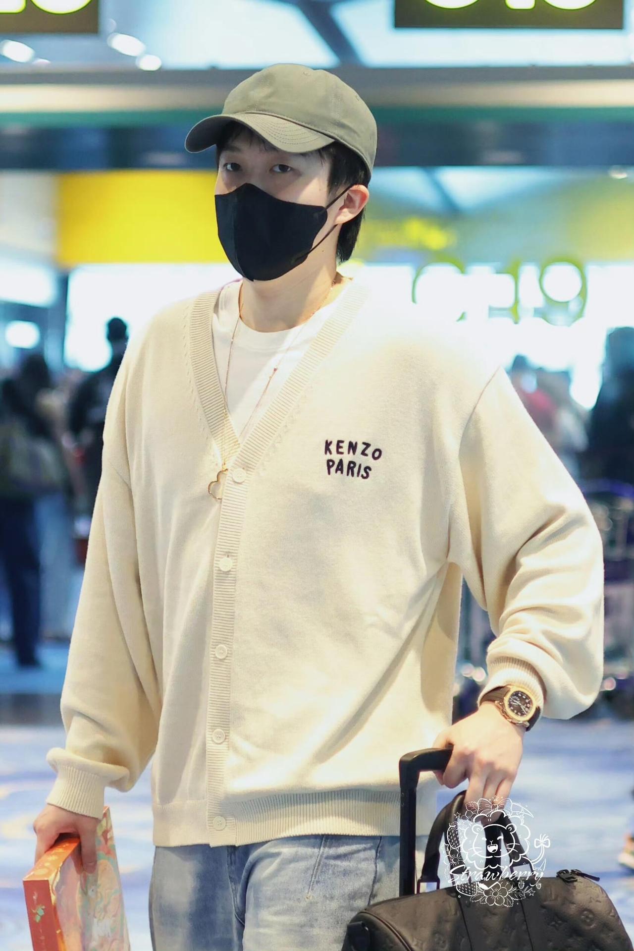 百达斐丽的手表戴在手上，气质就来了，真的让人好期待，这就是最好的状态！
去参加比