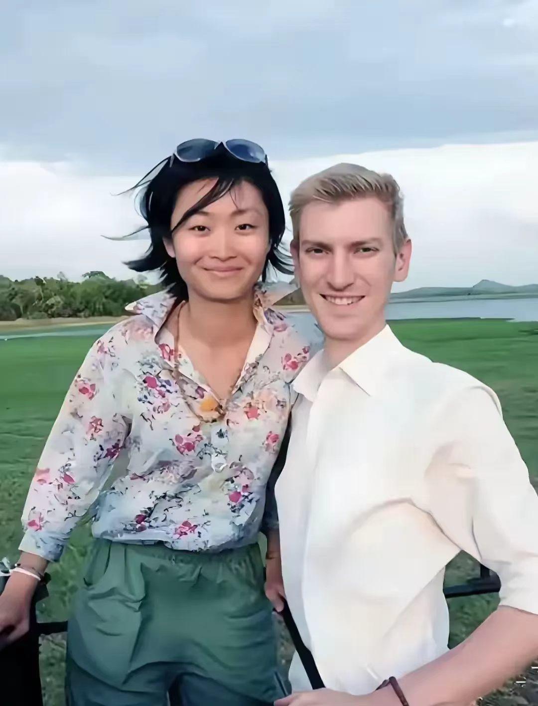 敬一丹走了，和她女儿王尔晴一样难过的还有她这个苏格兰洋女婿！因为如果不是她当年的