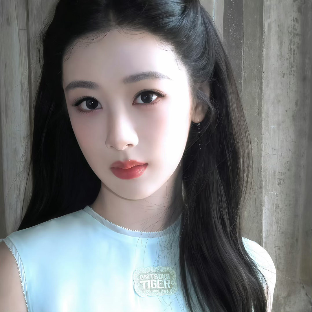 杨紫  🍇杨紫🍇杨紫玉兰花开君再来🍇杨紫董竹君🍇“你是我的盛夏晴空，也是