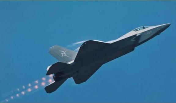 如果中国向巴基斯坦交付歼35，就证明中国已经计划对台湾动手了，需要巴基斯坦能够对